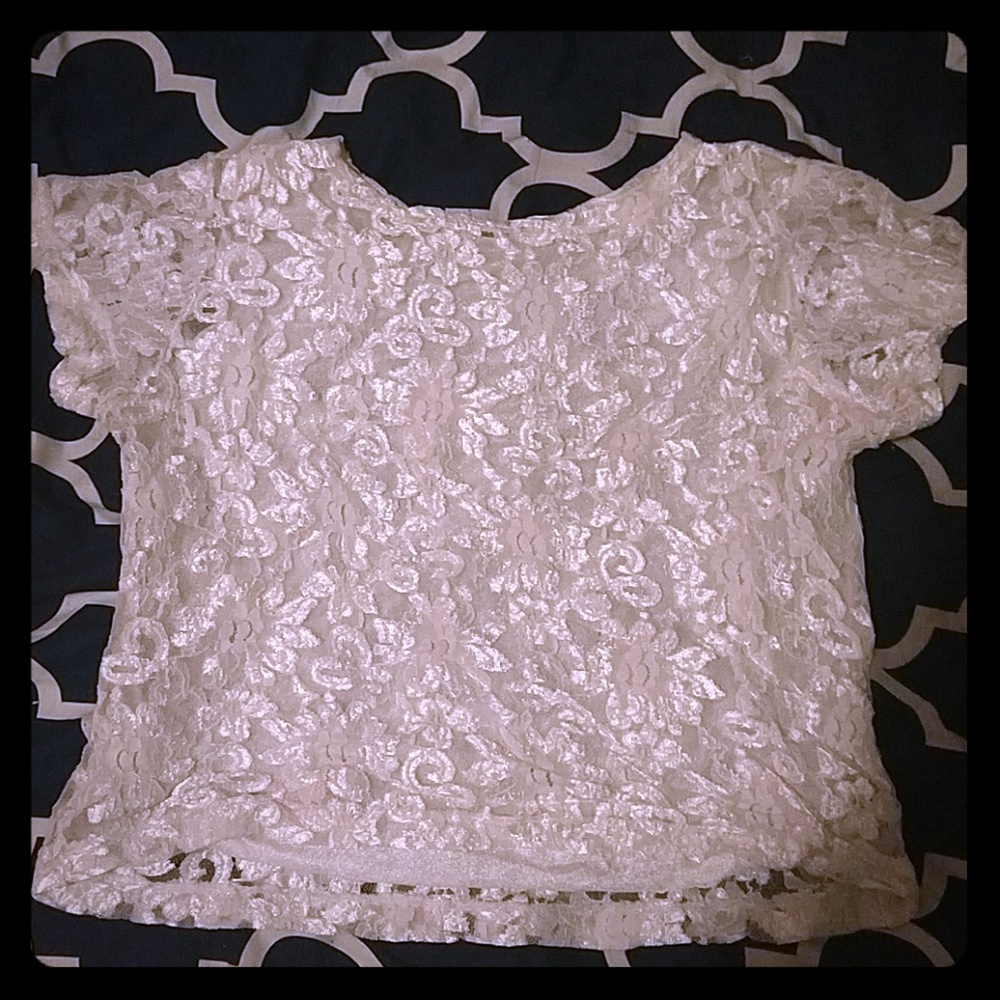 Lacy Croptop